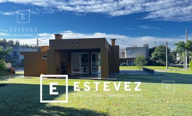 Casa en venta apto crédito hipotecario. Barrio Cerrado