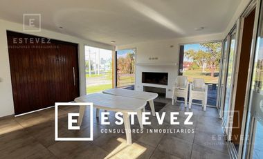 Casa en venta apto crédito hipotecario. Barrio Cerrado