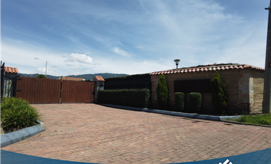 Vendo Lote de 3.284 mts Tenjo en Conjunto Cerrado