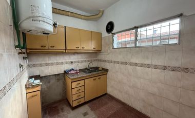 PH cuatro ambientes con terraza en Alquiler Sin expensas