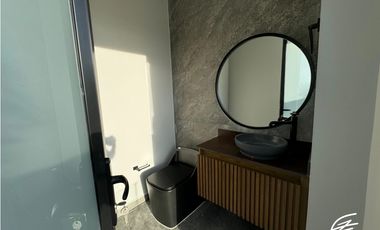 CASA EN LAS PALMAS, MEDELLN