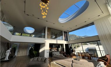CASA EN LAS PALMAS, MEDELLN