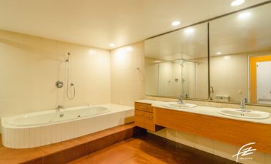APARTAMENTO EN VENTA EN LOS BALSOS, MEDELLN