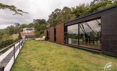 CASA EN VENTA EN LA COLA DEL ZORRO, MEDELLN