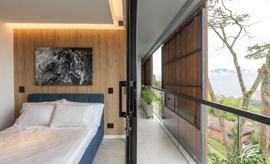 CASA EN VENTA EN LA COLA DEL ZORRO, MEDELLN