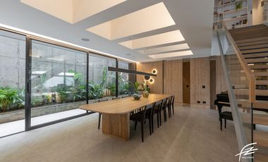 CASA EN VENTA EN LA COLA DEL ZORRO, MEDELLN