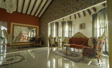 MANSIÓN EN VENTA EN MARINILLA, ANTIOQUIA