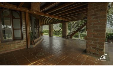 FINCA EN VENTA EN SAN JERONIMO, ANTIOQUIA