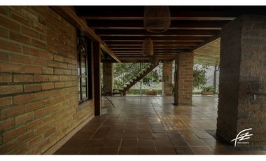 FINCA EN VENTA EN SAN JERONIMO, ANTIOQUIA