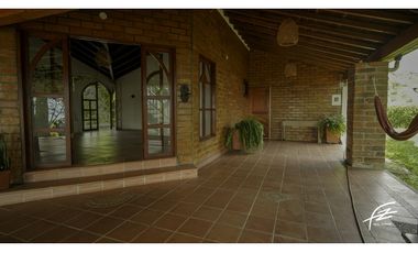 FINCA EN VENTA EN SAN JERONIMO, ANTIOQUIA