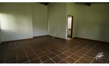 FINCA EN VENTA EN SAN JERONIMO, ANTIOQUIA