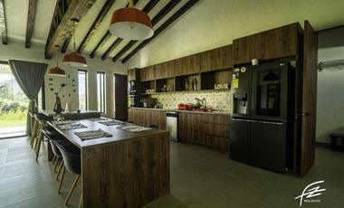 CASA CAMPESTRE EN VENTA EN GUARNE, ANTIOQUIA