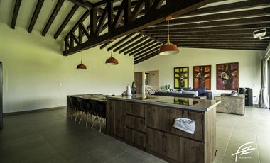 CASA CAMPESTRE EN VENTA EN GUARNE, ANTIOQUIA