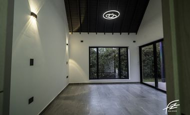CASA CAMPESTRE EN VENTA EN LLANOGRANDE, ANTIOQUIA