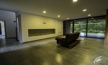 CASA CAMPESTRE EN VENTA EN LLANOGRANDE, ANTIOQUIA