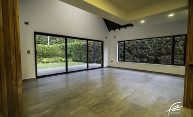 CASA CAMPESTRE EN VENTA EN LLANOGRANDE, ANTIOQUIA