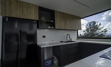 CASA CAMPESTRE EN VENTA EN GUARNE, ANTIOQUIA
