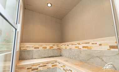 CASA EN VENTA EN LA COLA DEL ZORRO, MEDELLN