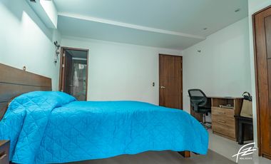 CASA EN VENTA EN LA COLA DEL ZORRO, MEDELLN