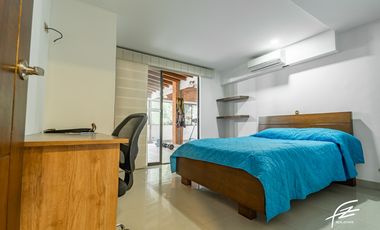 CASA EN VENTA EN LA COLA DEL ZORRO, MEDELLN