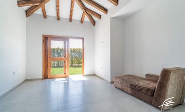 CASA CAMPESTRE EN VENTA EN EL CARMEN DE VIBORAL, ANTIOQUIA