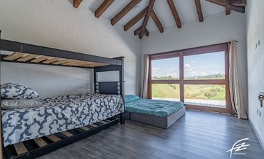 CASA CAMPESTRE EN VENTA EN EL CARMEN DE VIBORAL, ANTIOQUIA