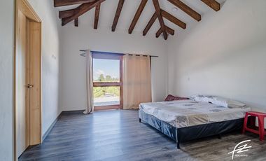 CASA CAMPESTRE EN VENTA EN EL CARMEN DE VIBORAL, ANTIOQUIA
