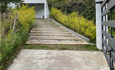 CASA CAMPESTRE EN VENTA EN SAN RAFAEL, ANTIOQUIA