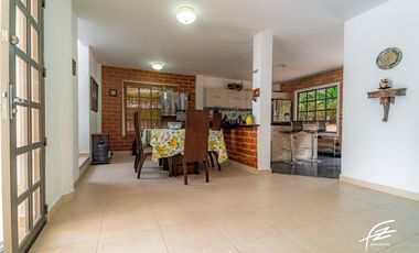 FINCA EN VENTA EN SAN JERONIMO, ANTIOQUIA