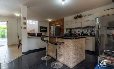 FINCA EN VENTA EN SAN JERONIMO, ANTIOQUIA