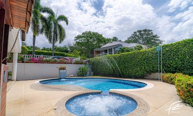 FINCA EN VENTA EN SAN JERONIMO, ANTIOQUIA
