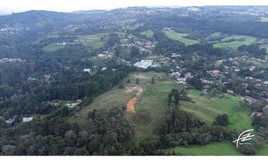 LOTE EN VENTA EN SANTA ELENA, MEDELLN