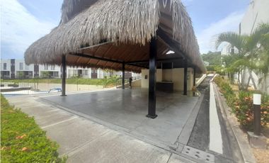 CASA EN ARRIENDO BAHIA SOLERO MALAGA, RICAURTE C/MARCA