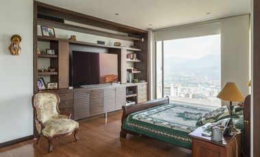 Casa Campestre en Sabaneta, sector Las Lomitas