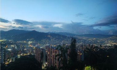 Casa Campestre en Sabaneta, sector Las Lomitas