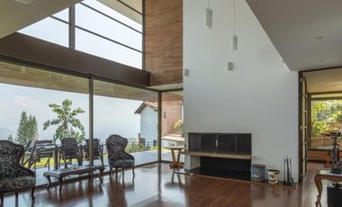 Casa Campestre en Sabaneta, sector Las Lomitas