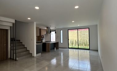 VENTA DE CASA EN FRACCIONAMIENTO EL SUSPIRO, ATRÁS DE PLAZA SAN DIEGO 4R