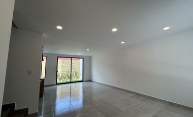VENTA DE CASA EN FRACCIONAMIENTO EL SUSPIRO, ATRÁS DE PLAZA SAN DIEGO 4R