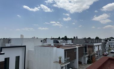 VENTA DE CASA EN FRACCIONAMIENTO EL SUSPIRO, ATRÁS DE PLAZA SAN DIEGO 4R