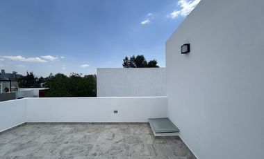 VENTA DE CASA EN FRACCIONAMIENTO EL SUSPIRO, ATRÁS DE PLAZA SAN DIEGO 4R