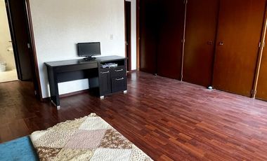 CASA EN VENTA EN LOMAS DE GUEVARA
