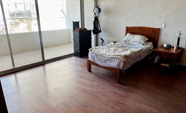 CASA EN VENTA EN LOMAS DE GUEVARA