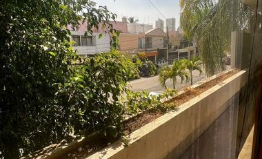 CASA EN VENTA EN LOMAS DE GUEVARA