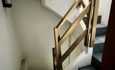 CASA EN VENTA EN LOMAS DE GUEVARA