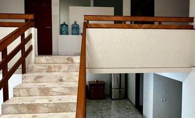 CASA EN VENTA EN LOMAS DE GUEVARA
