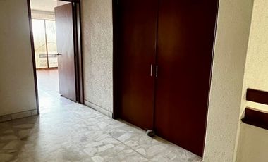 CASA EN VENTA EN LOMAS DE GUEVARA