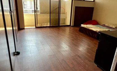 CASA EN VENTA EN LOMAS DE GUEVARA