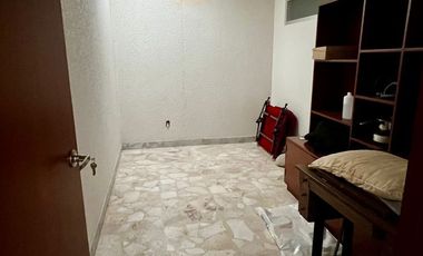 CASA EN VENTA EN LOMAS DE GUEVARA