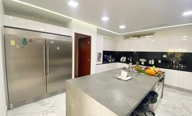 VENTA Casa Semiamueblada LAGOS DEL SOL C3227