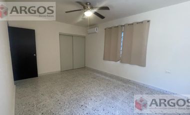 Casa en venta en la Colonia Anáhuac, San Nicolás de los Garza, Nuevo León